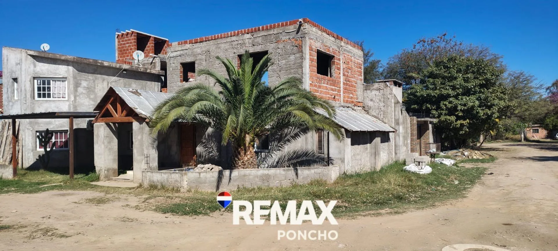 SE VENDE CASA AMPLIA/VERSATIL STA ROSA VALLEVIEJO foto 3