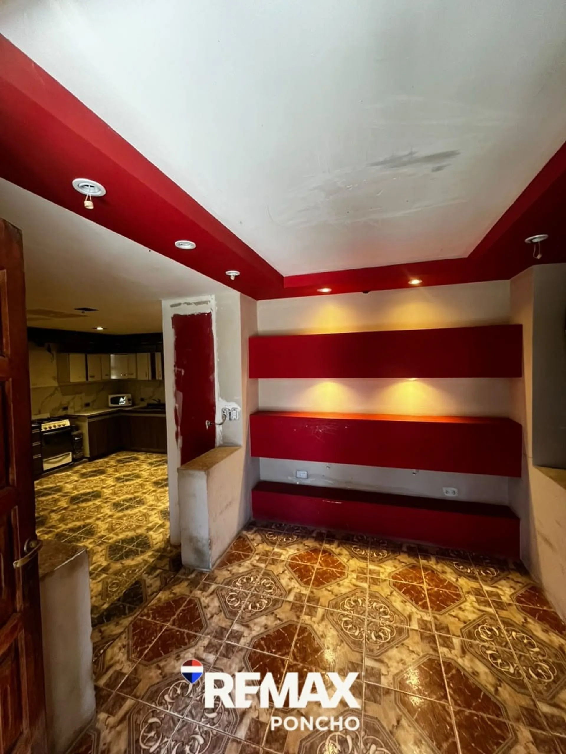 SE VENDE CASA AMPLIA/VERSATIL STA ROSA VALLEVIEJO foto 4