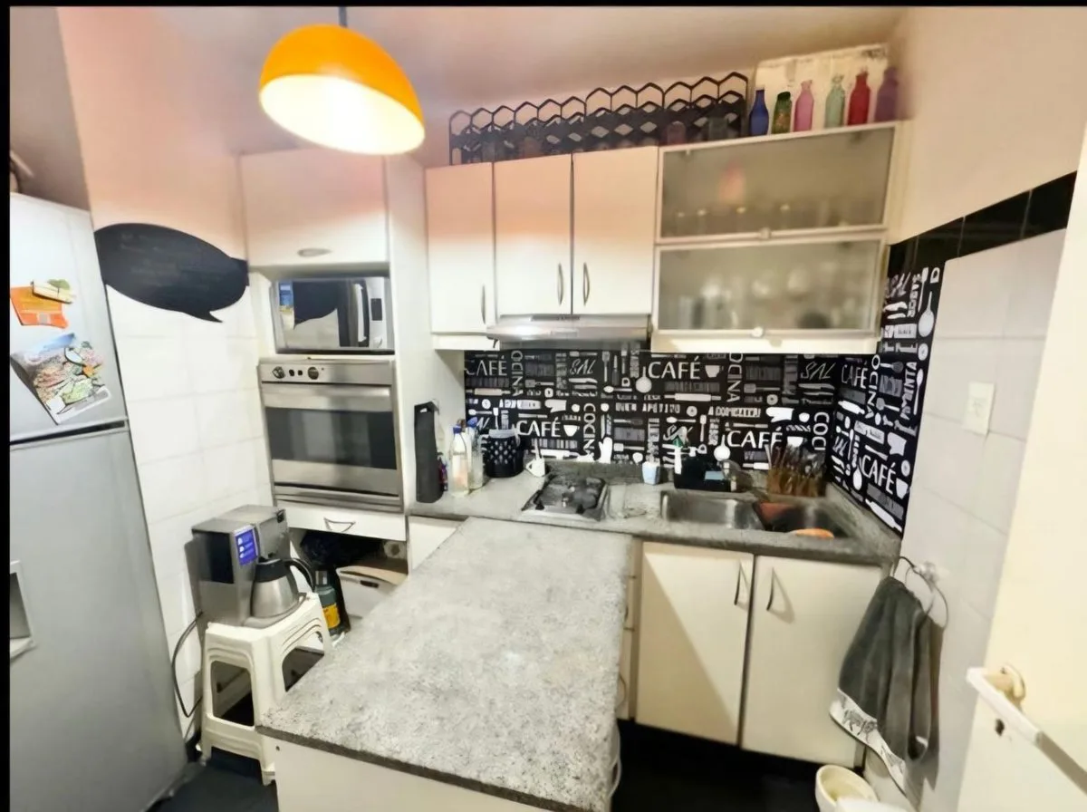 VENTA DTO 3 AMB. GRAN PATIO Y PARRILLA EN BELGRANO foto 3