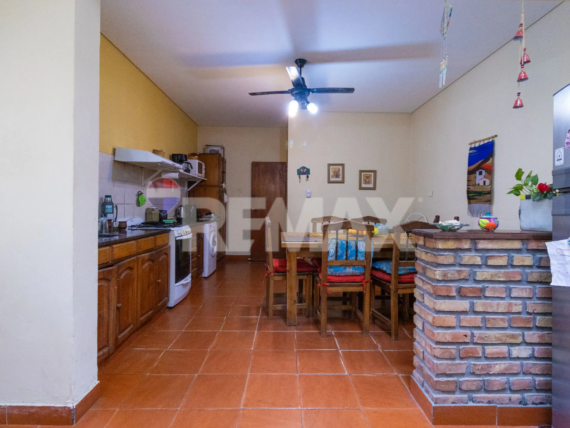 VENTA Casa 3 dormitorios y estudio en esquina NQN foto 3