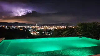 COMPLEJO DE CABAÑAS EN CARLOS PAZ, en una ubicación única, con la mejor vista al lago y la villa Carlos paz..... foto 3