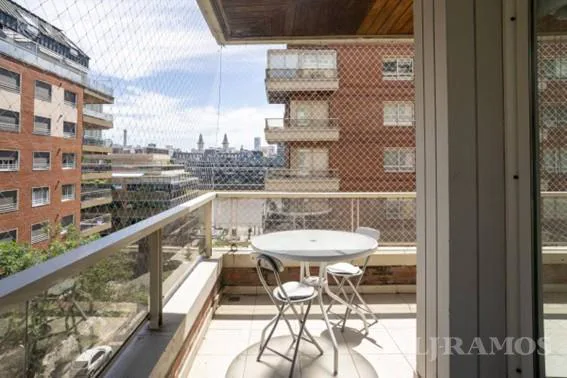 3 AMB   2 SUITE   COCHERA Y BAULERA en venta en Juana Manso, Puerto Madero foto 2
