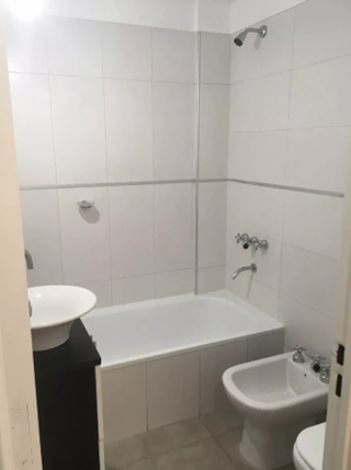 DEPARTAMENTO DE 2 AMBIENTES EN BANFIELD VENTA DIRECTA foto 3