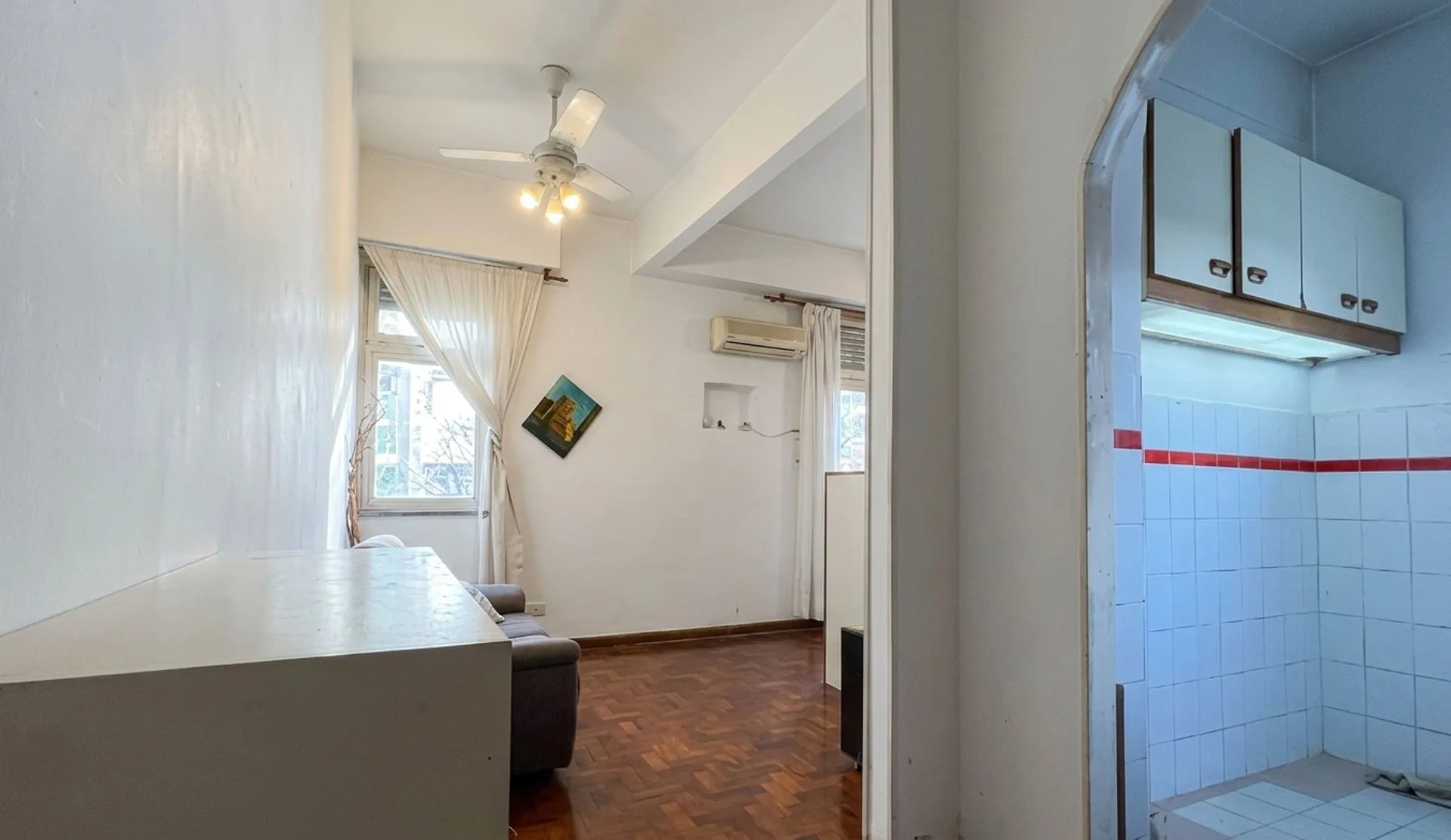 VENTA DPTO MONOAMB CON BALCÓN FRANCÉS | V. CRESPO foto 4
