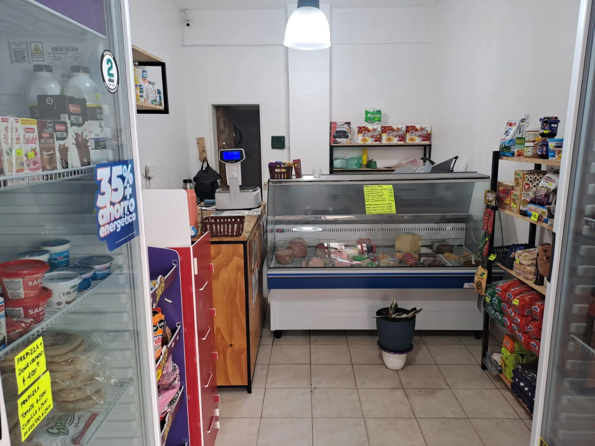 VENTA LOCAL EN ALMAGRO - BAÑO - OPORTUNIDAD!! foto 3