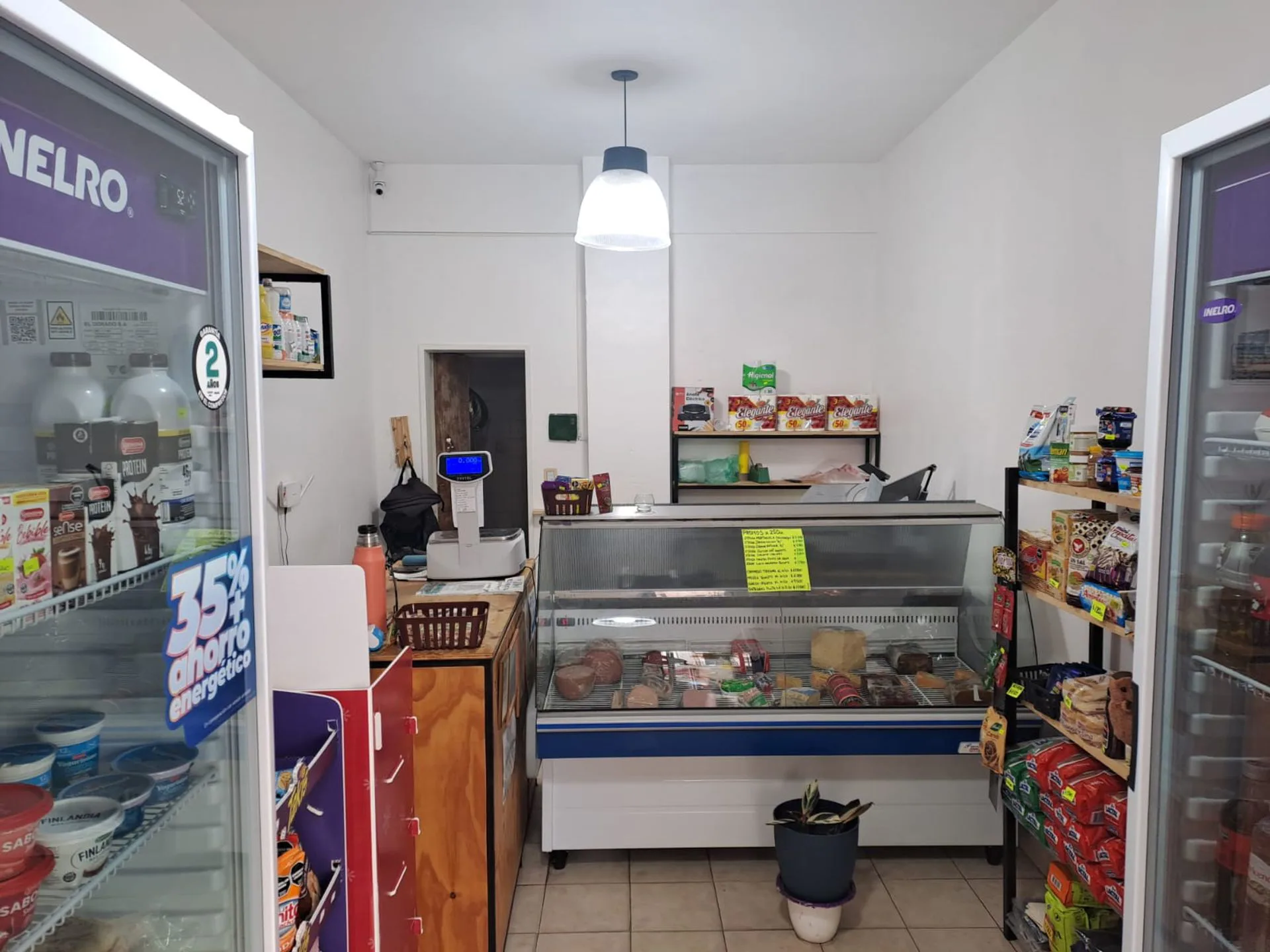 VENTA LOCAL EN ALMAGRO - BAÑO - OPORTUNIDAD!! foto 4