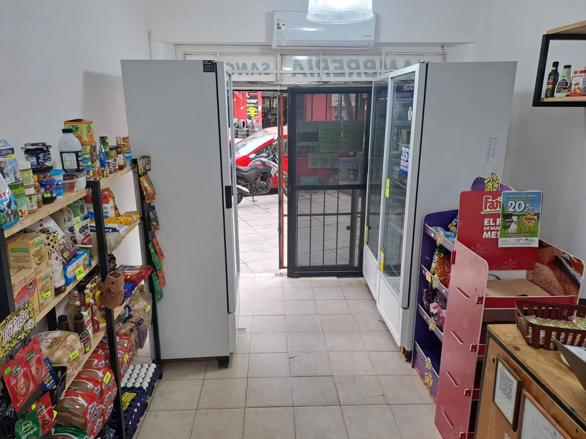 VENTA LOCAL EN ALMAGRO - BAÑO - OPORTUNIDAD!! foto 5