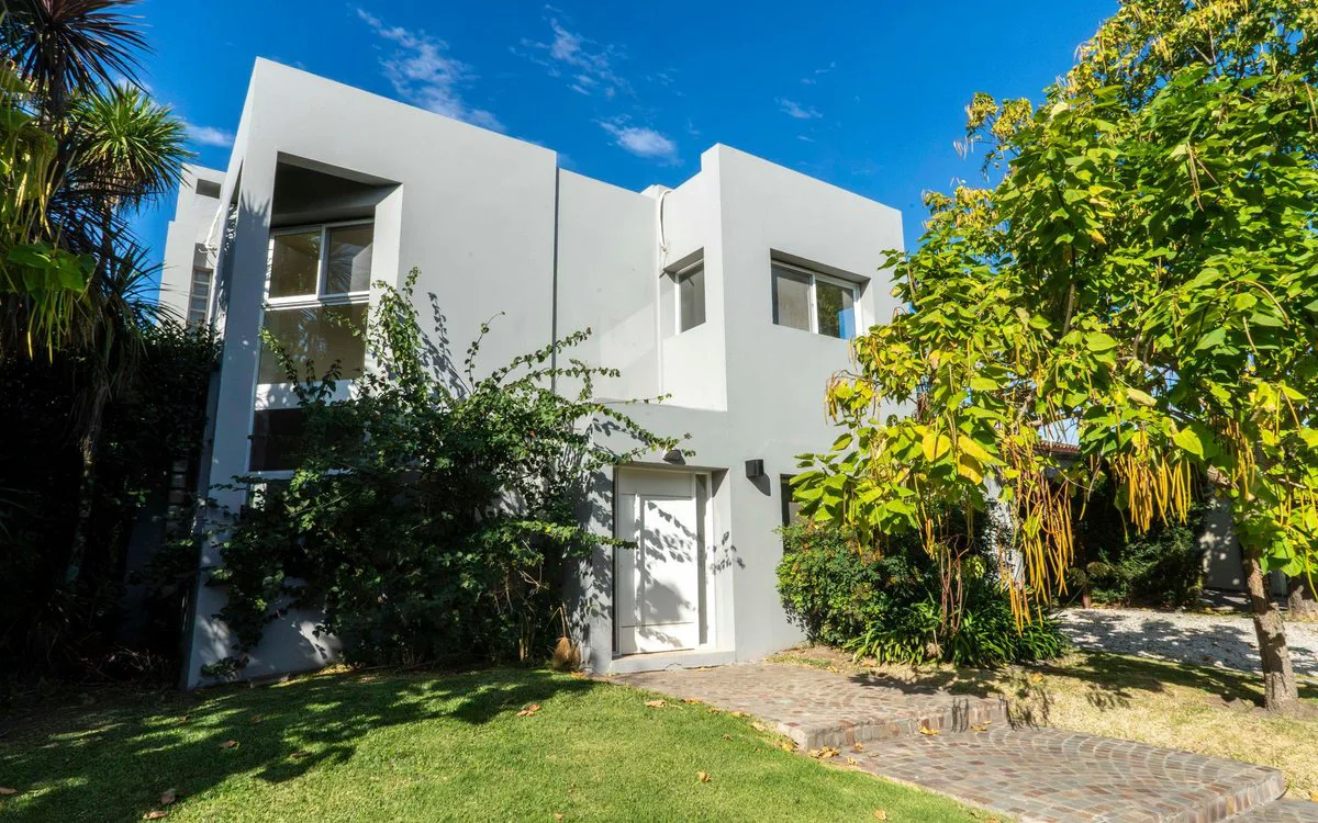 VENTA  Casa con Pileta , ramal Pilar km36 foto 3