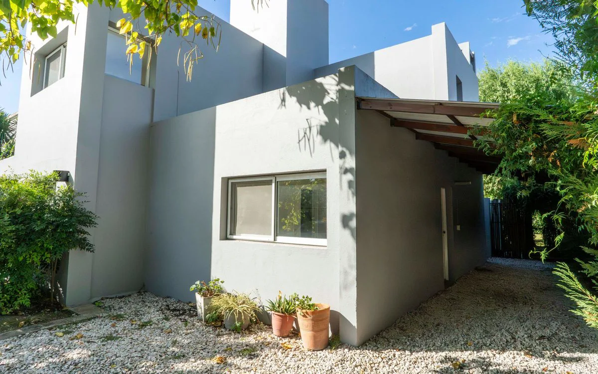 VENTA  Casa con Pileta , ramal Pilar km36 foto 4