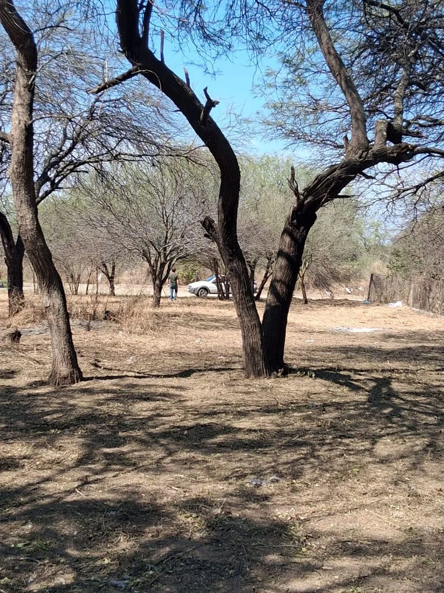 LOTE EN VENTA- ZONA BARRIO LOS FLORES foto 4