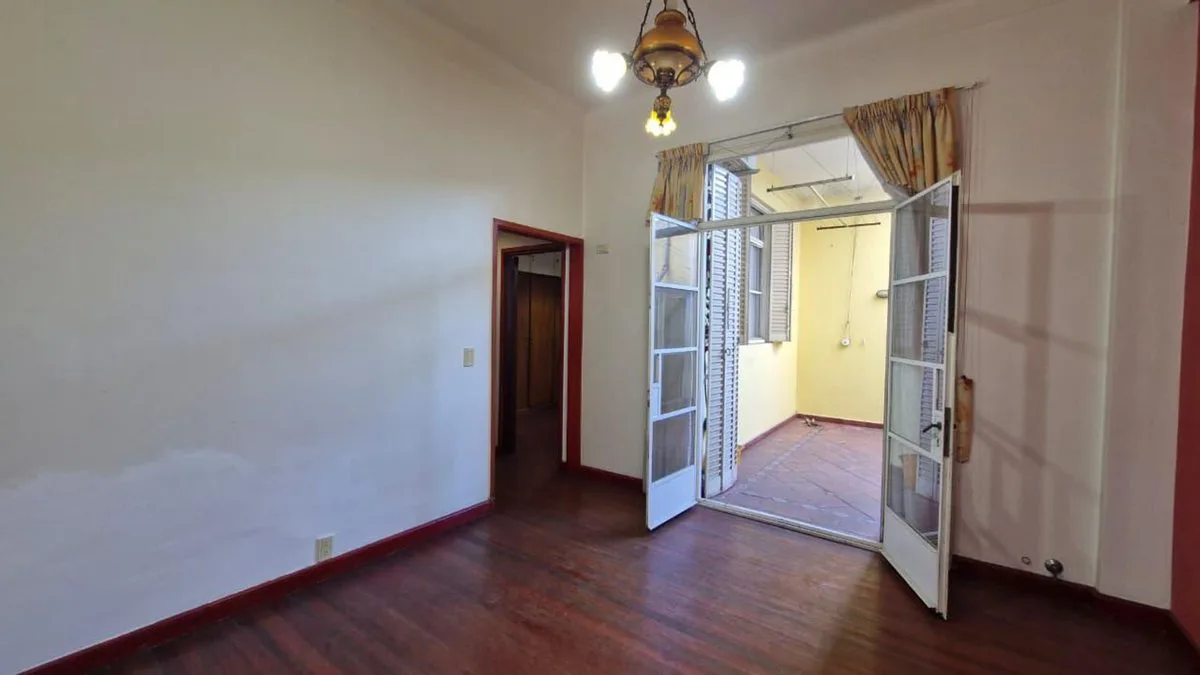 CABALLITO PH DEPARTAMENTO VENTA 3 AMBIENTES  PATIO foto 2