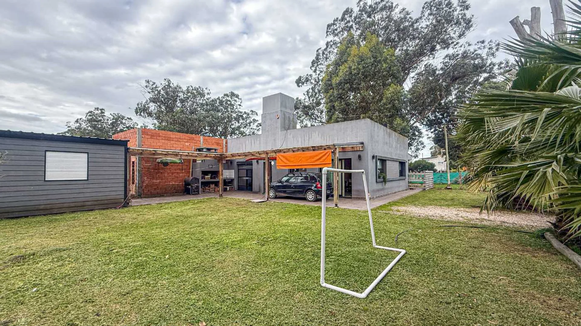 VENTA CASA 4 AMBIENTES CAMET NORTE ESQUINA PARQUE foto 4