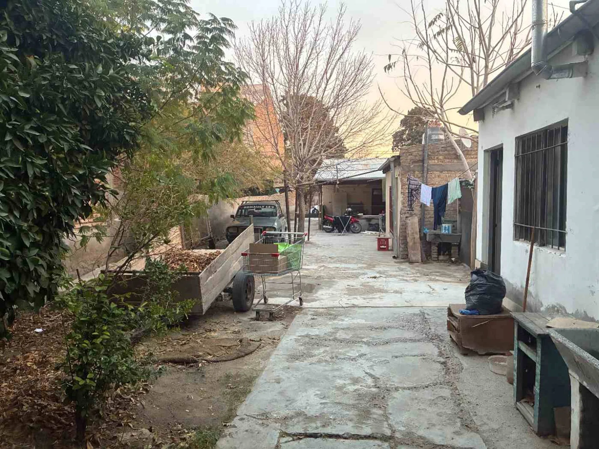 CASA Y DOS DEPTOS A REFACCIONAR I TRIPLE RENTA foto 3