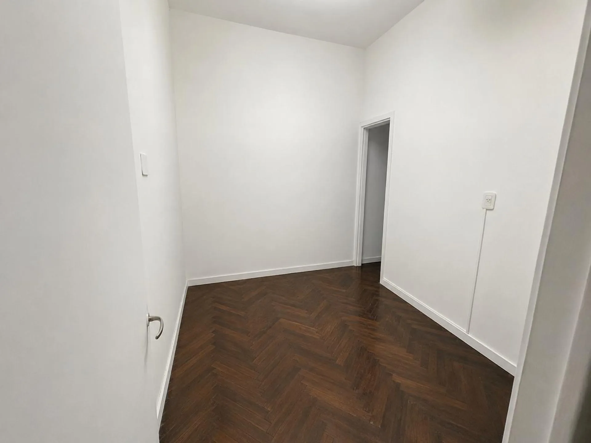 ALQUILER OFICINA 4 AMBIENTES SAN TELMO PATIO foto 3