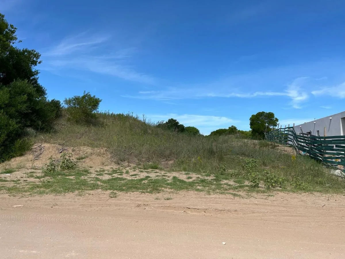 Lote en venta Costa Esmeralda  Senderos IV foto 3