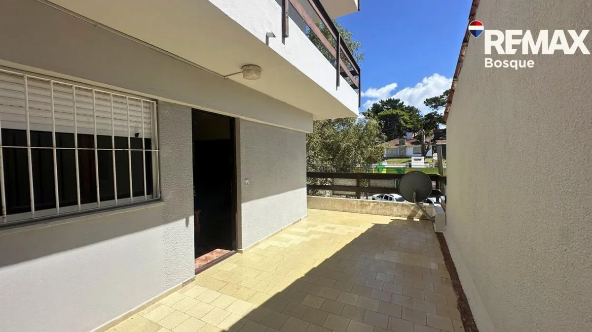 Venta departamento 2 ambientes Villa Gesell foto 4