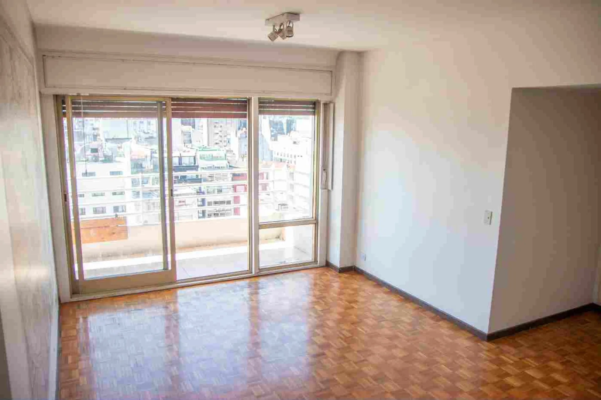 VENTA DEPARTAMENTO EDIFICIO CATALINAS foto 3