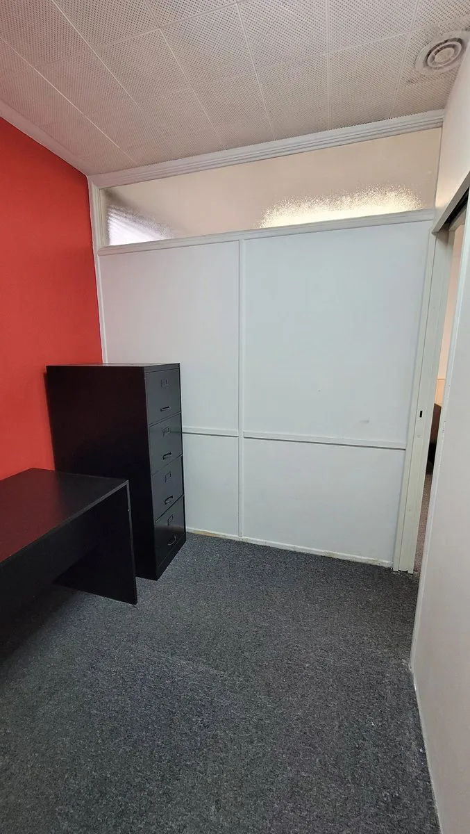 Oportunidad! Oficina en venta en Microcentro foto 4