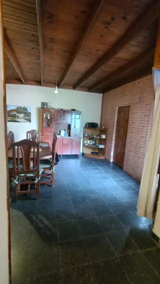 VENDO CASA (ZONA COLEGIO ALEMAN)-NO APTA CREDITO- foto 3