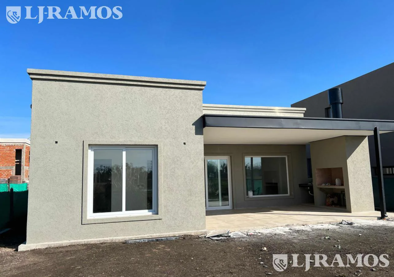 Casa a estrenar con 3 dormitorios en venta en Vila Marina foto 2