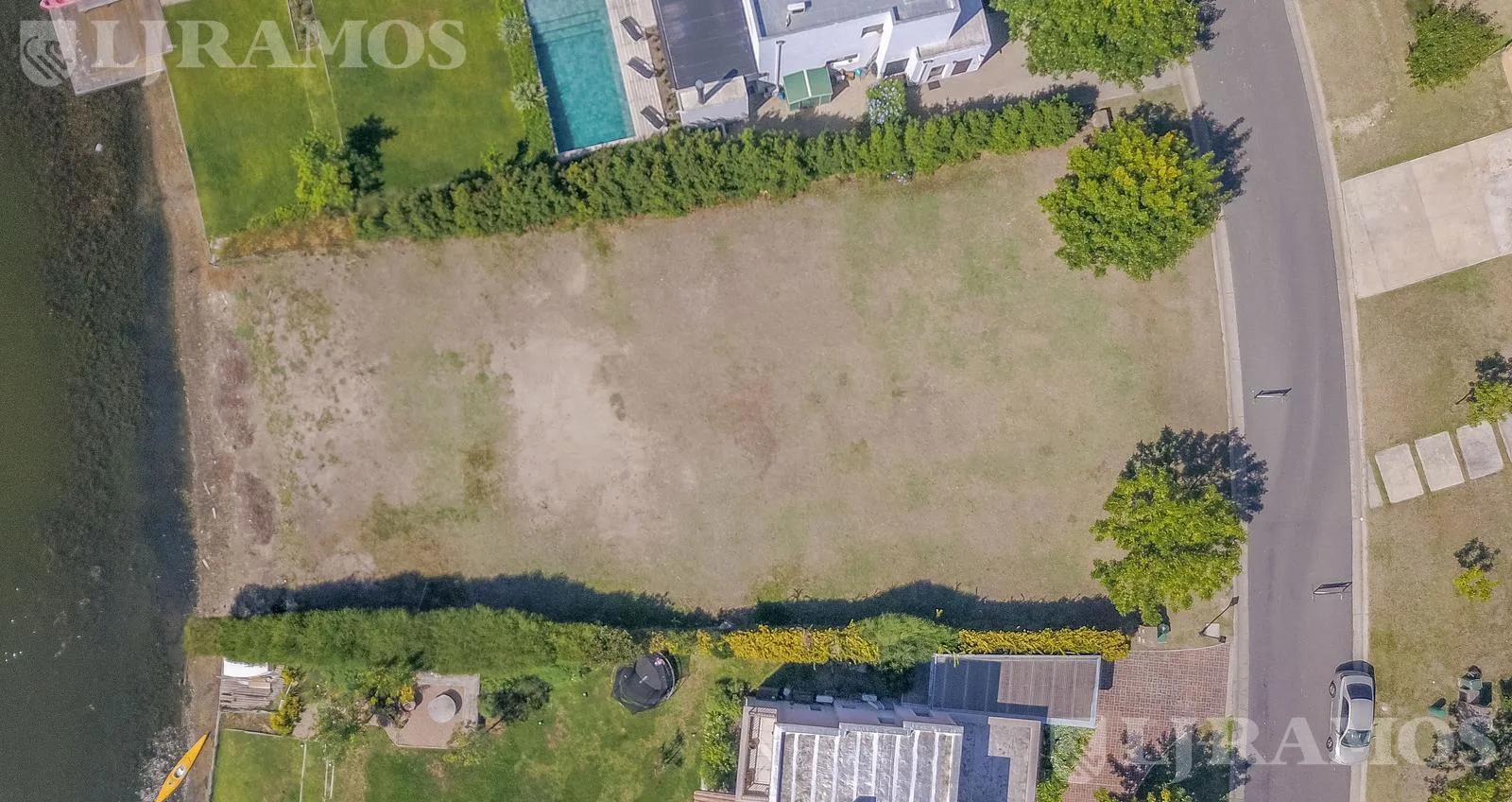 Excelente lote de 947 m2 a la laguna en venta en San Gabriel. foto 2
