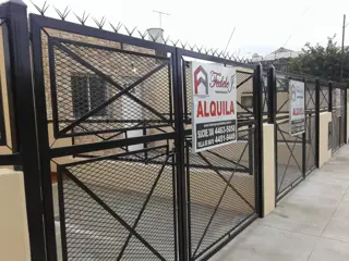 VENTA:Ideal inversor, Complejo de tres departamentos en Villa de Mayo foto 1