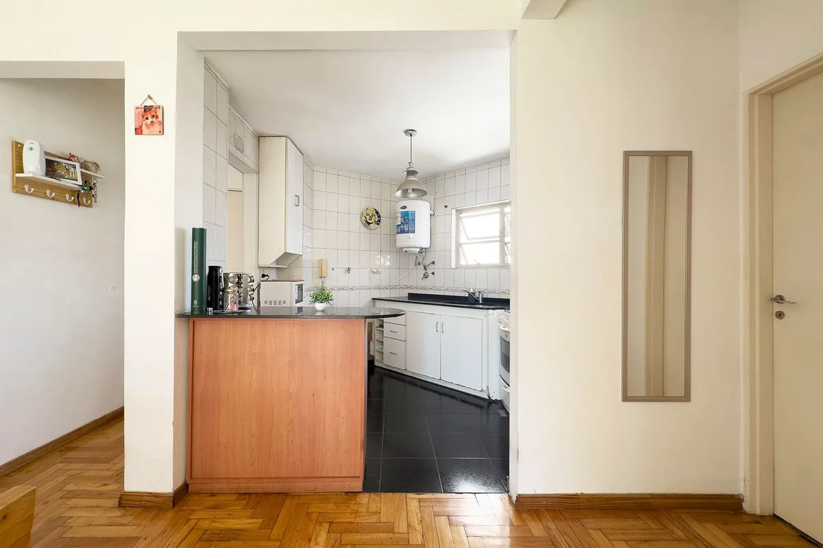 VENTA 2 AMB Ramos Mejía Centro con Balcón  Renta foto 4