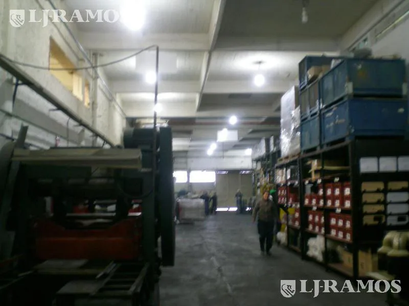 Depósito en San Martín foto 2