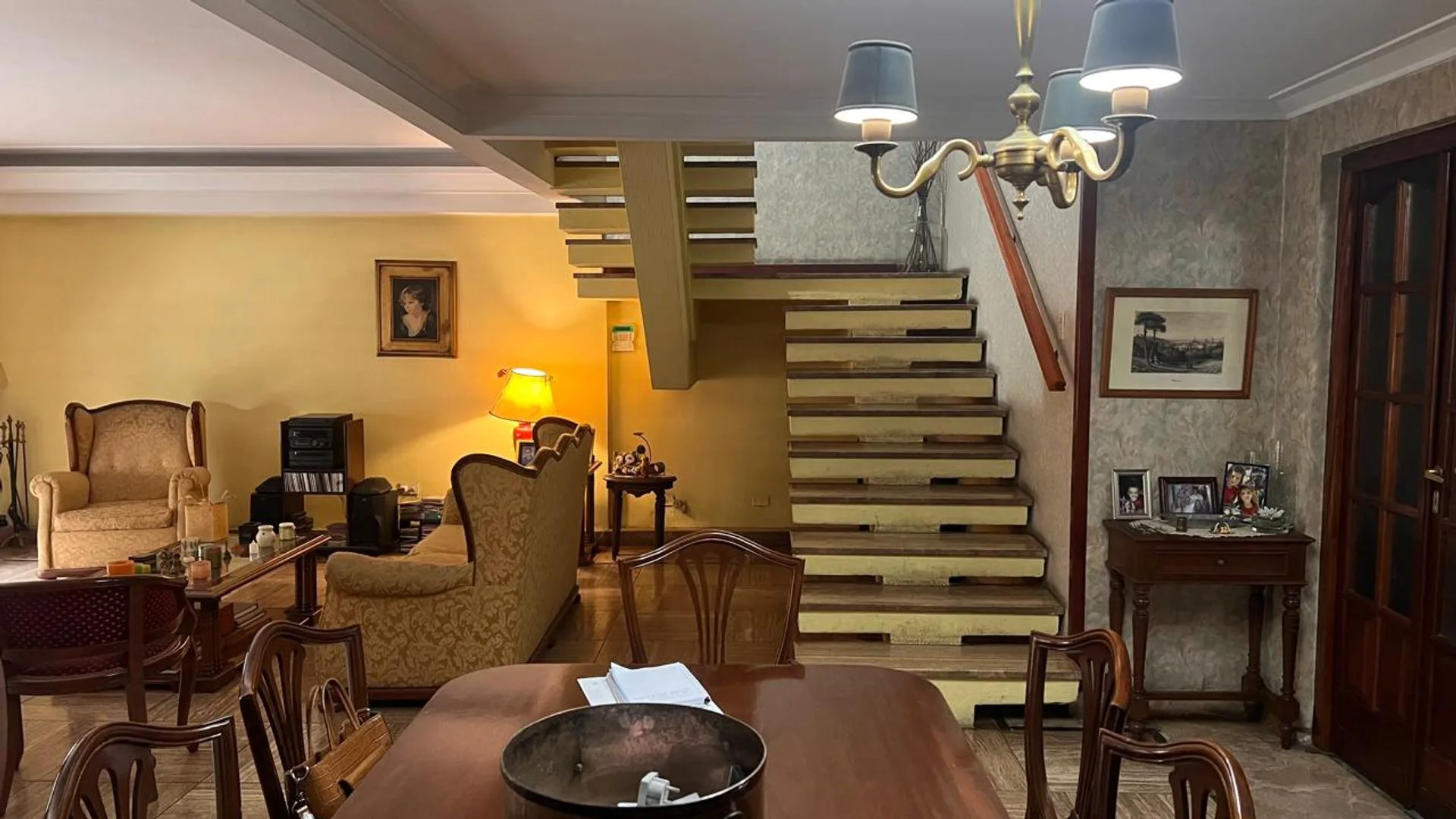 CASA 5 AMBIENTES EN VENTA ADROGUE foto 4