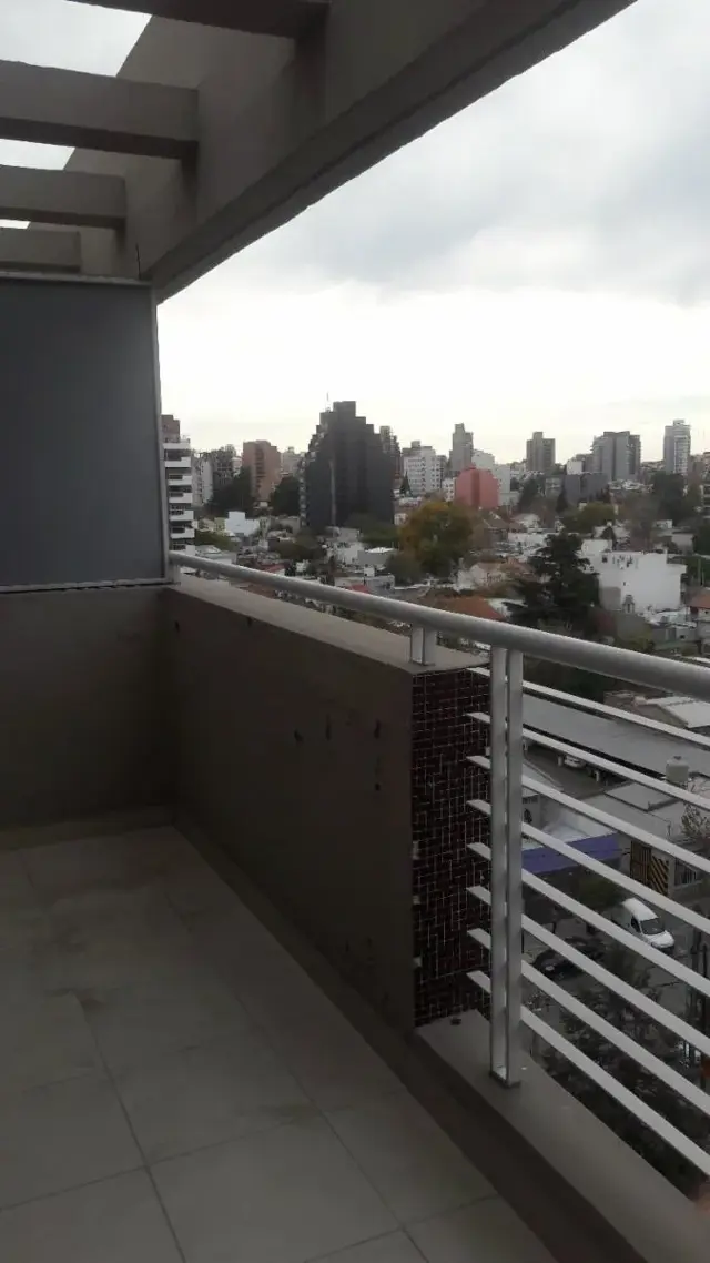 Excelente Departamento 2 Dormitorios con cochera y Balcon Terraza