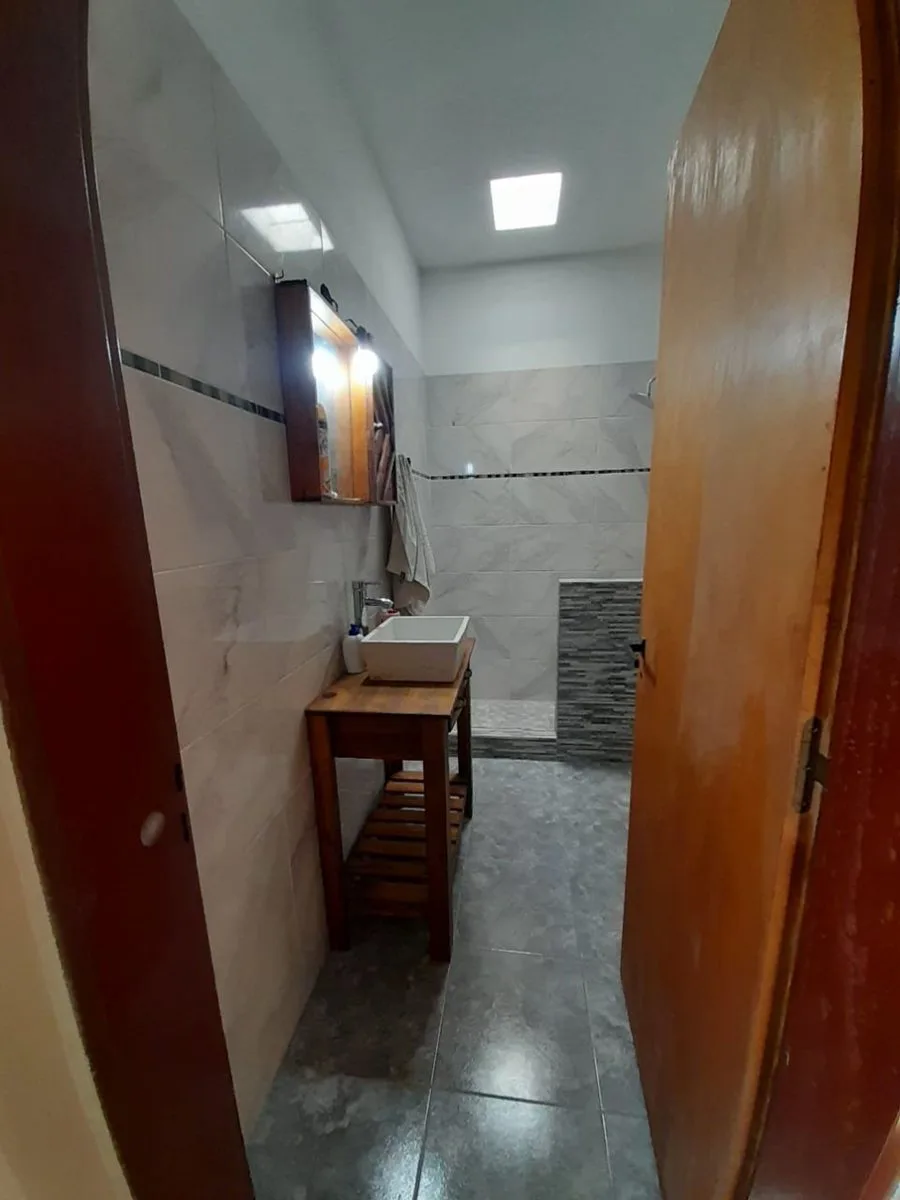 VENTA CASA/QUINCHO SUPER LOTE LA REJA foto 5