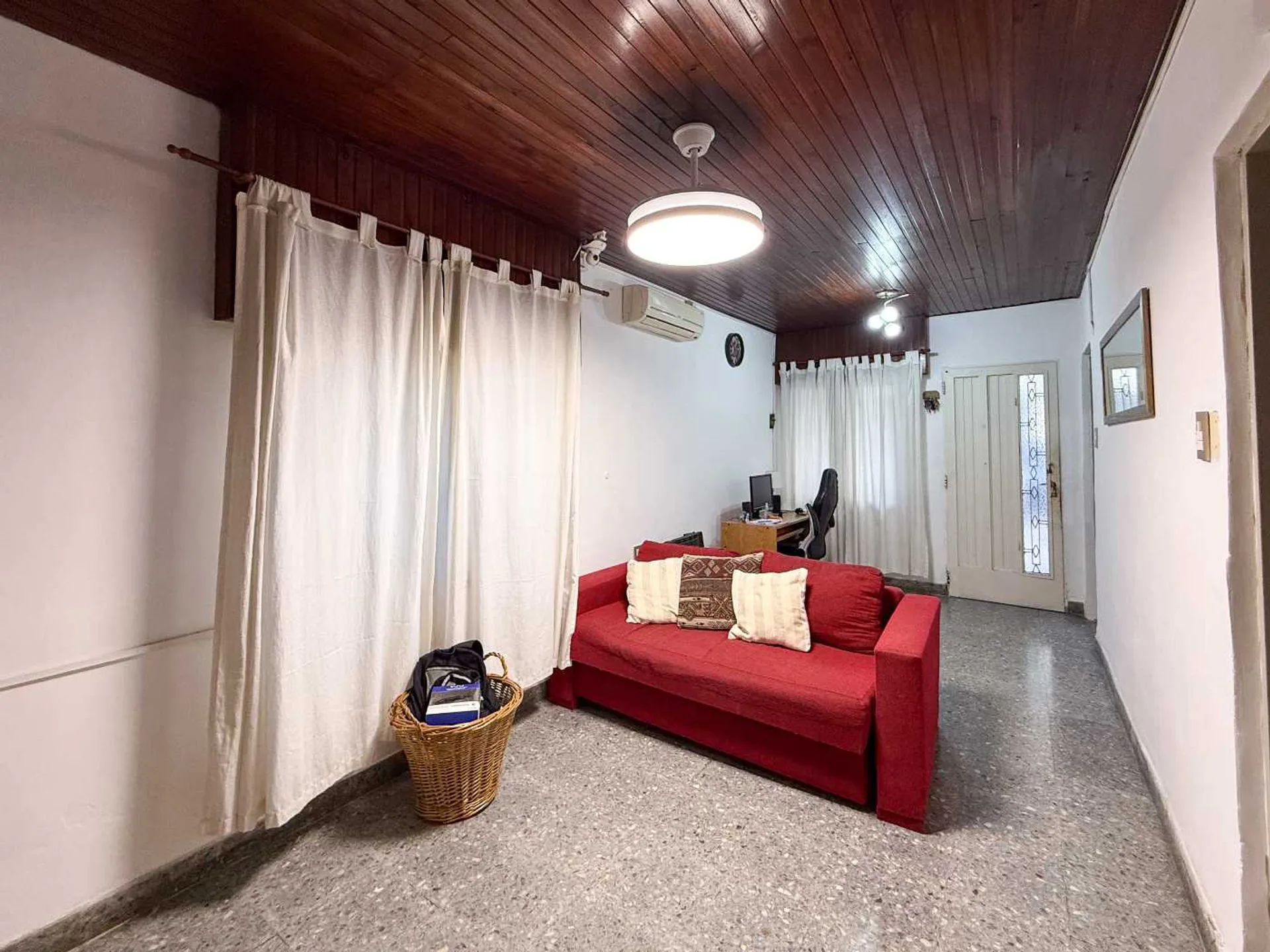 Casa de 2 dormitorios en venta Berisso con Local foto 2