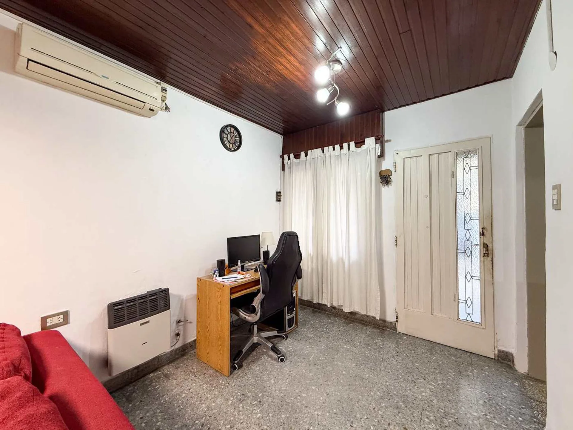 Casa de 2 dormitorios en venta Berisso con Local foto 4