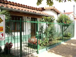 Casa en Venta en Castelar, Morón, Buenos Aires foto 1