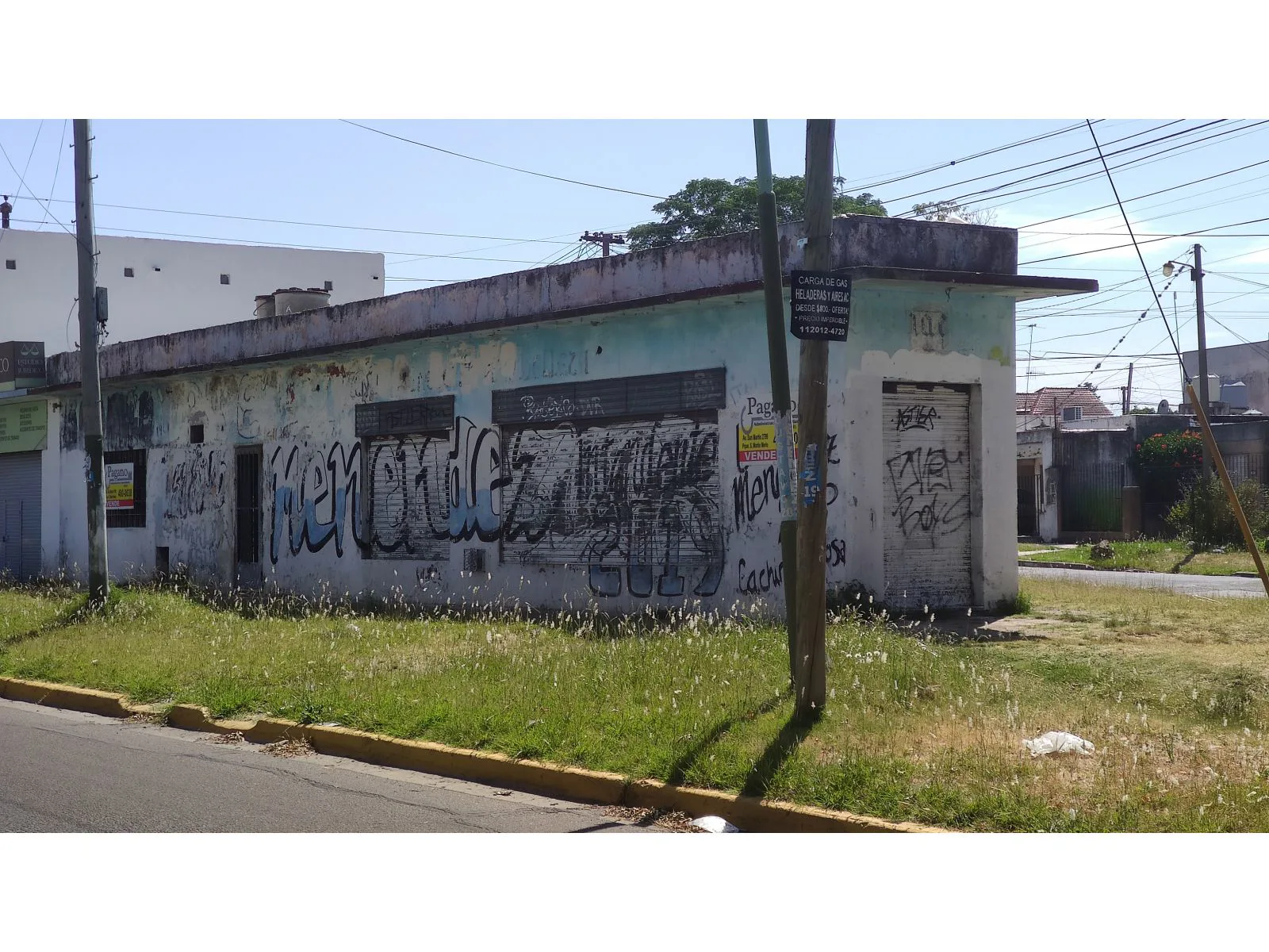 Local Comercial en Esquina Estratégica foto 4