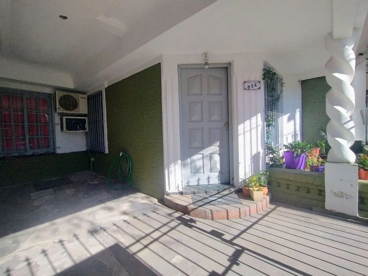 VENTA, PH 4 AMBIENTES PLANTA BAJA, CON COCHERA. HURLINGHAM foto 2