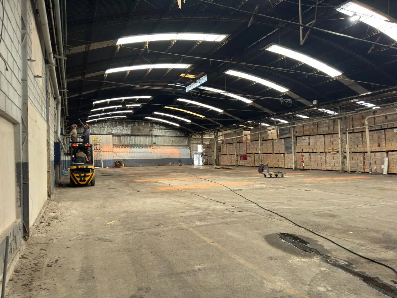 Tortuguitas, Depósito en alquiler 1.600 m2 / 3.200 m2