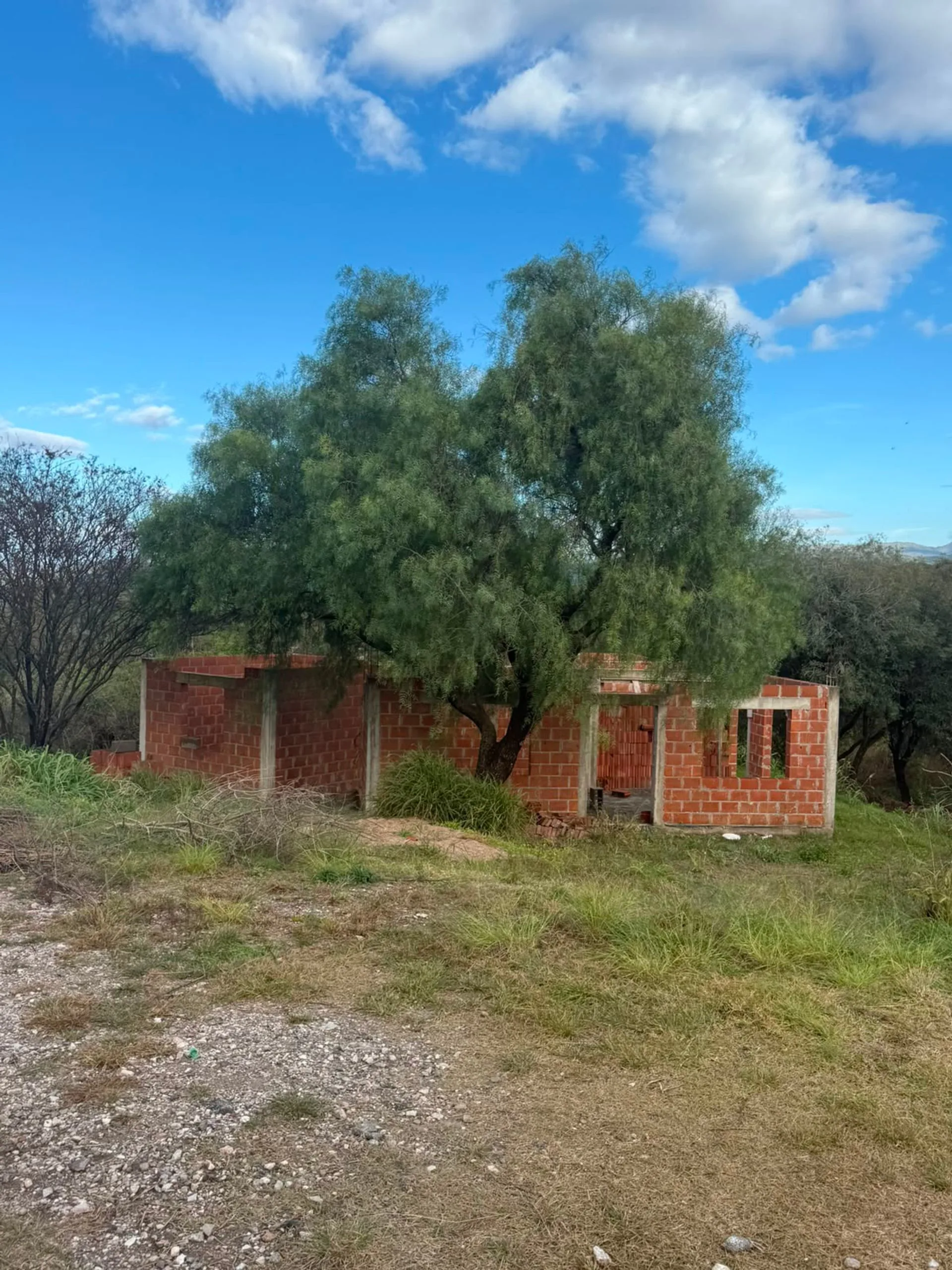 VENTA CASA CONSTRUCCION RIO CEBALLOS 998M2 ESCRITU foto 2