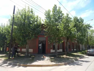LOTE CON LOCAL Y VIVIENDA EN VENTA - Villars, Las Heras - Pcia de Bs.As. foto 2