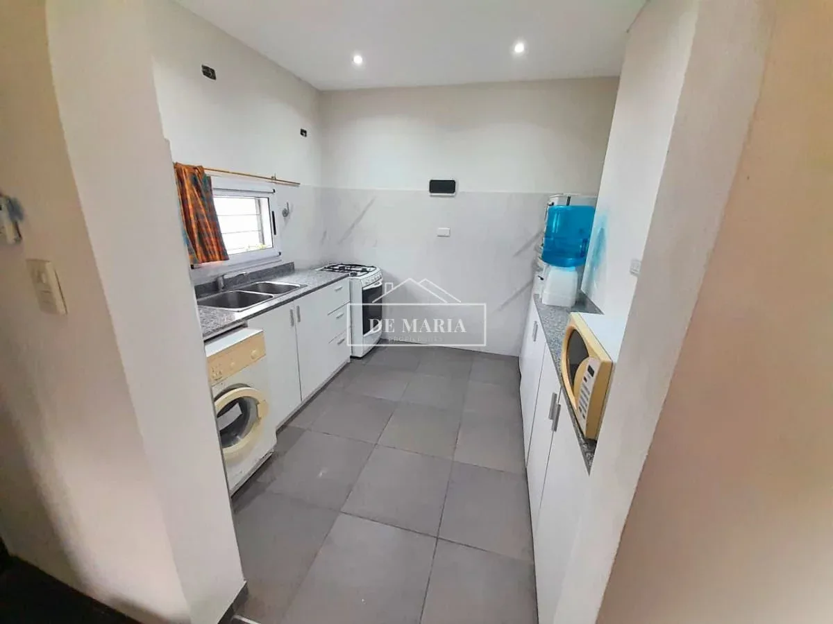 VENTA DE CASA DE 5 AMBIENTES EN BARRIO DON MIGUEL LOMA VERDE ESCOBAR foto 3