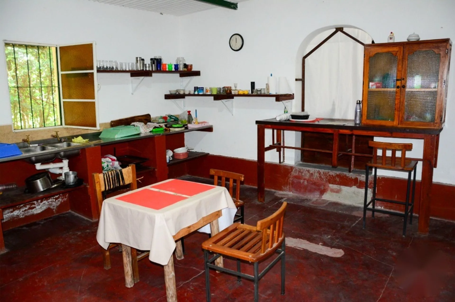 VENTA CASA EN LOZANO S/ Av. EVA PERON foto 5