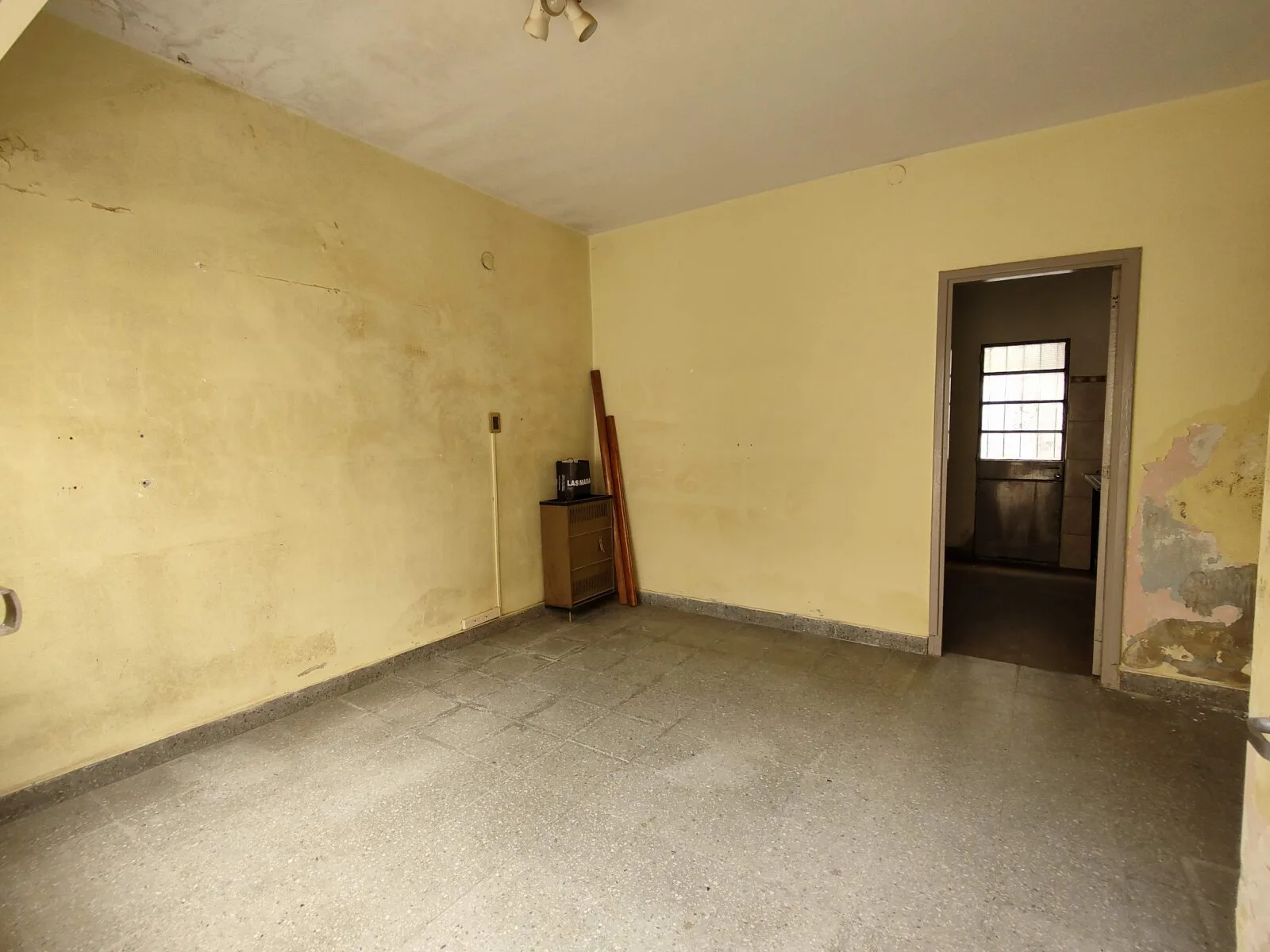 Venta Ph 2 ambientes a refaccionar en Moron foto 5