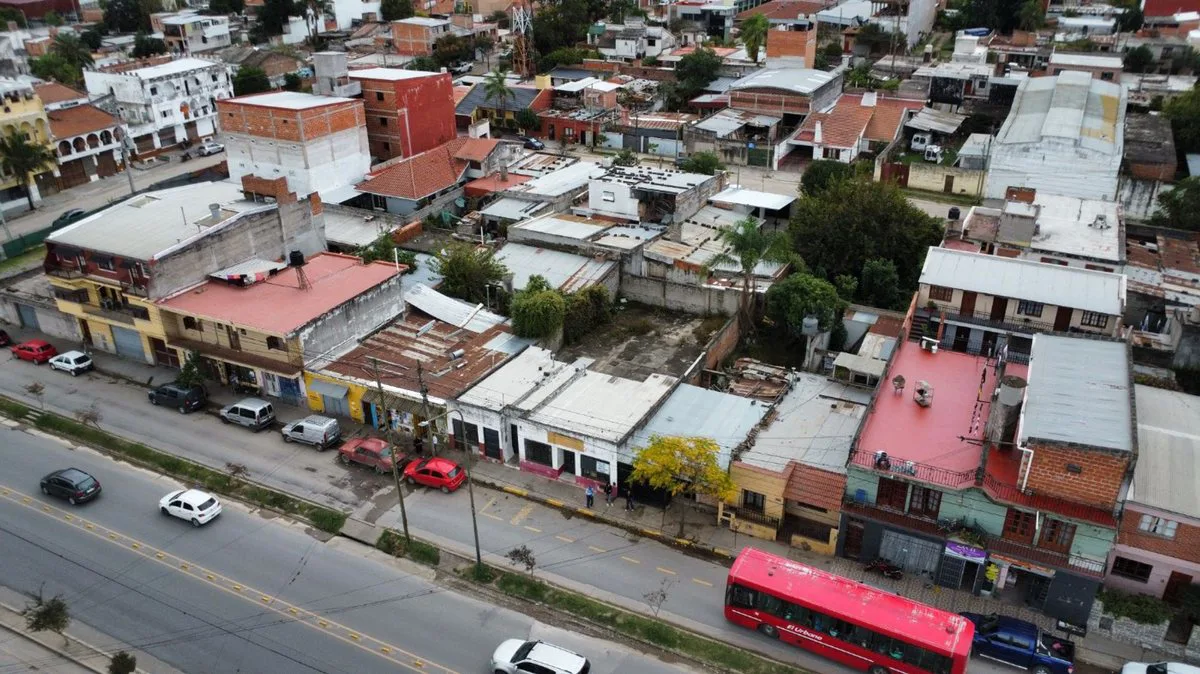 VENTA TERRENO 297 M2 SOBRE AV BALBIN Bº CHIJRA CC3 foto 4