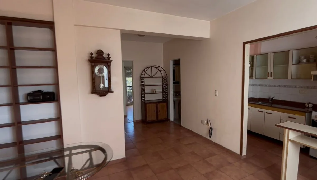 Venta Departamento 2 Ambientes Balcón Ramos Mejía foto 5