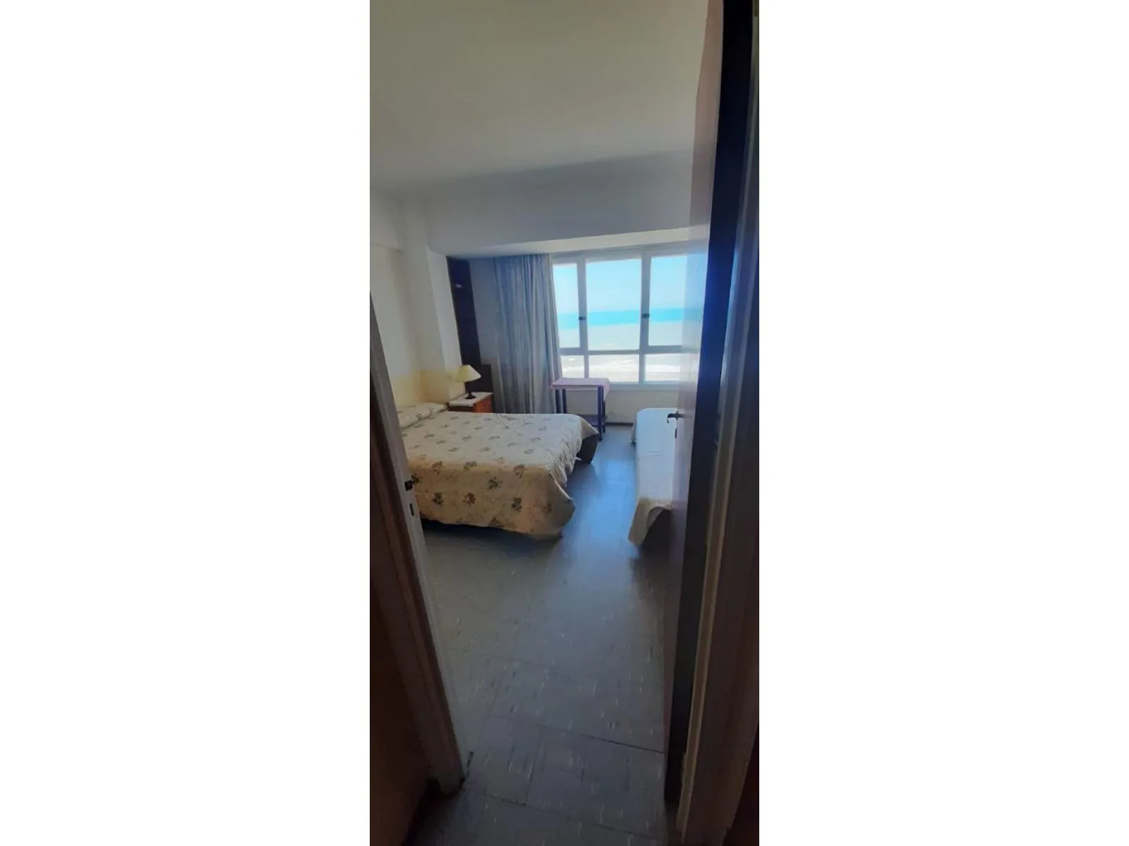 Simple 1-Bedroom Apartment with Ocean View in Miramar, Playa I Building – photo 9 of 16