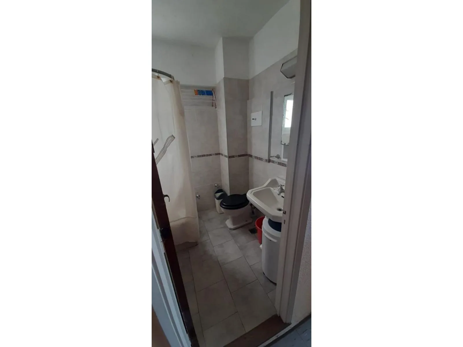 Simple 1-Bedroom Apartment with Ocean View in Miramar, Playa I Building – photo 12 of 16