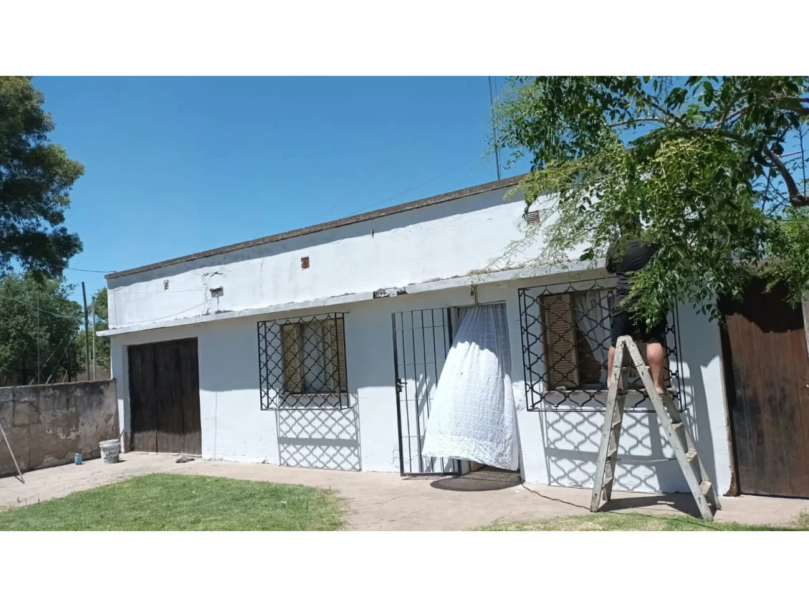 Venta Casa 3 ambientes con garage en Bragado foto 3
