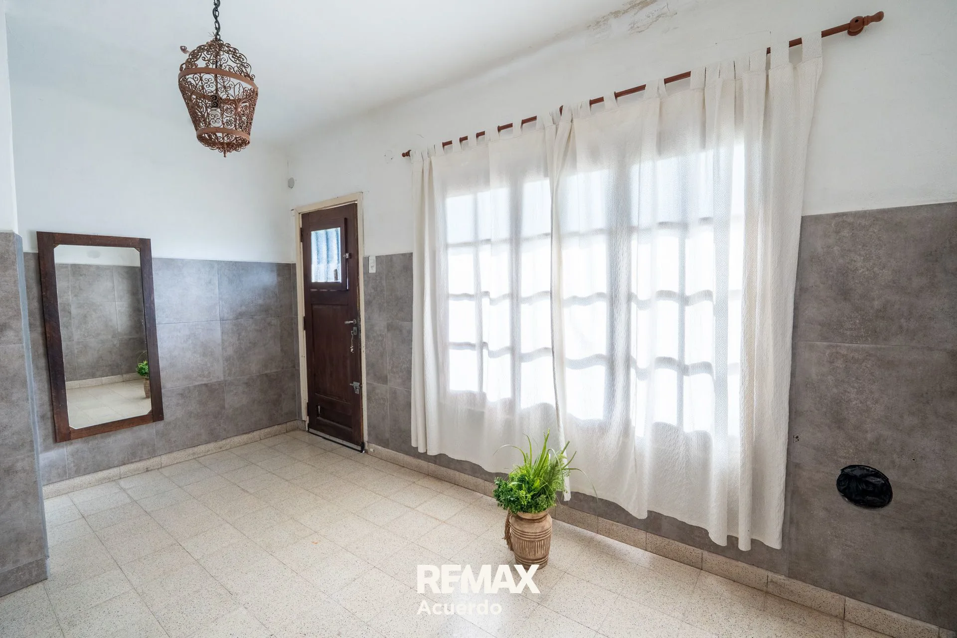 VENTA-CASA LA EMILIA-2 HAB-COCHERA-APTA A CREDITO foto 2