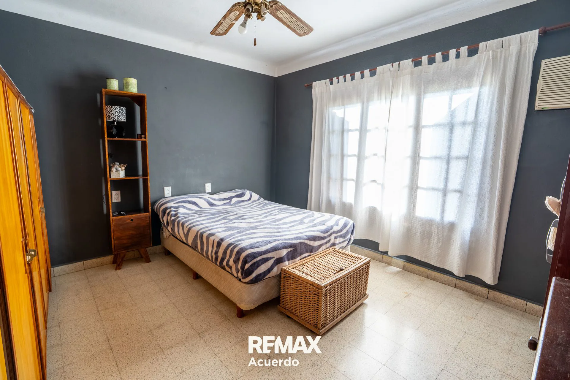 VENTA-CASA LA EMILIA-2 HAB-COCHERA-APTA A CREDITO foto 4