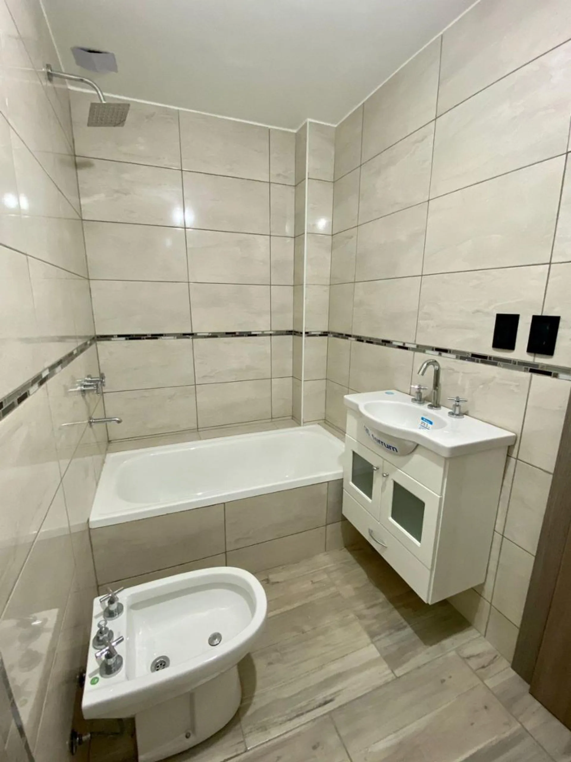 VENTA DEPARTAMENTO 2 AMB VILLA LUZURIAGA C/COCHERA foto 5